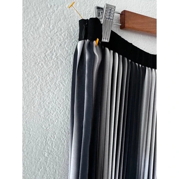 Eileen fisher Recycled Polyester A-Line Pleated Midi Skirt size S